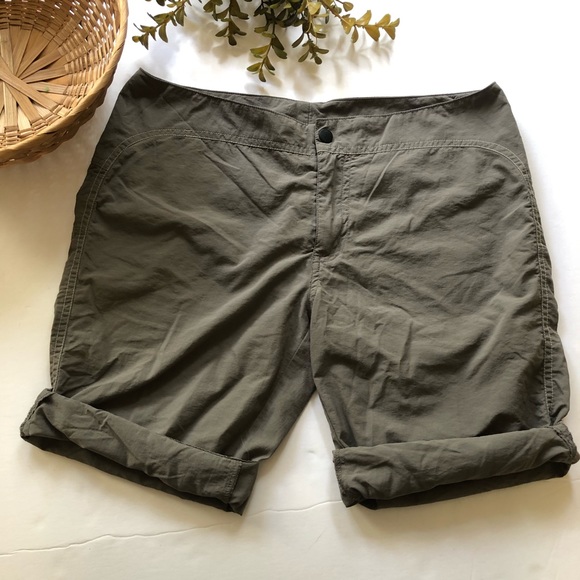 SOLD Columbia GRT Omni Dry Hiking Athletic Shorts - Picture 2 of 10